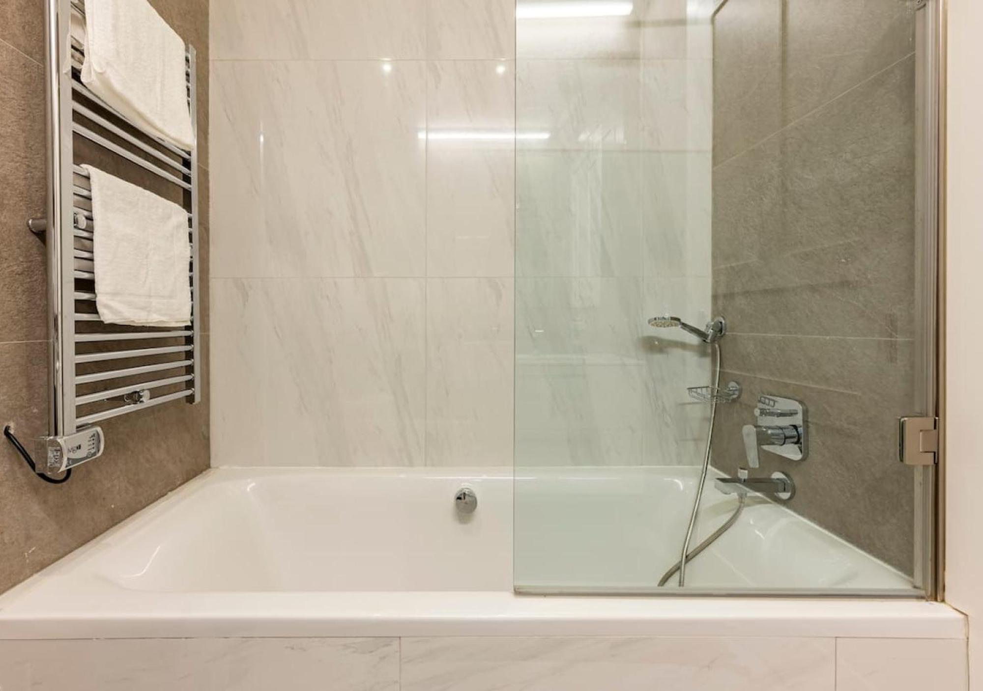 Sea View Luxury Haven Living & 3Bedrooms Seafront Sliema Dış mekan fotoğraf