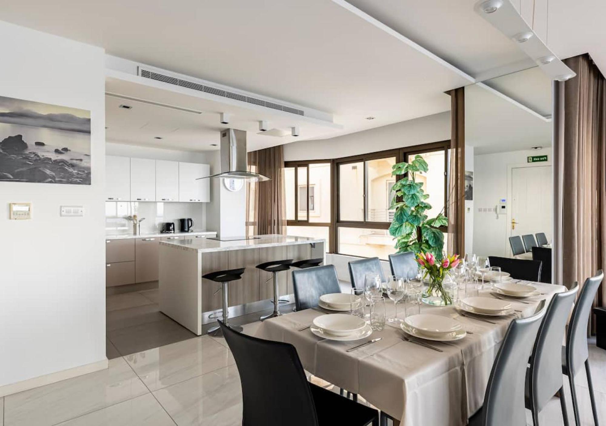 Sea View Luxury Haven Living & 3Bedrooms Seafront Sliema Dış mekan fotoğraf