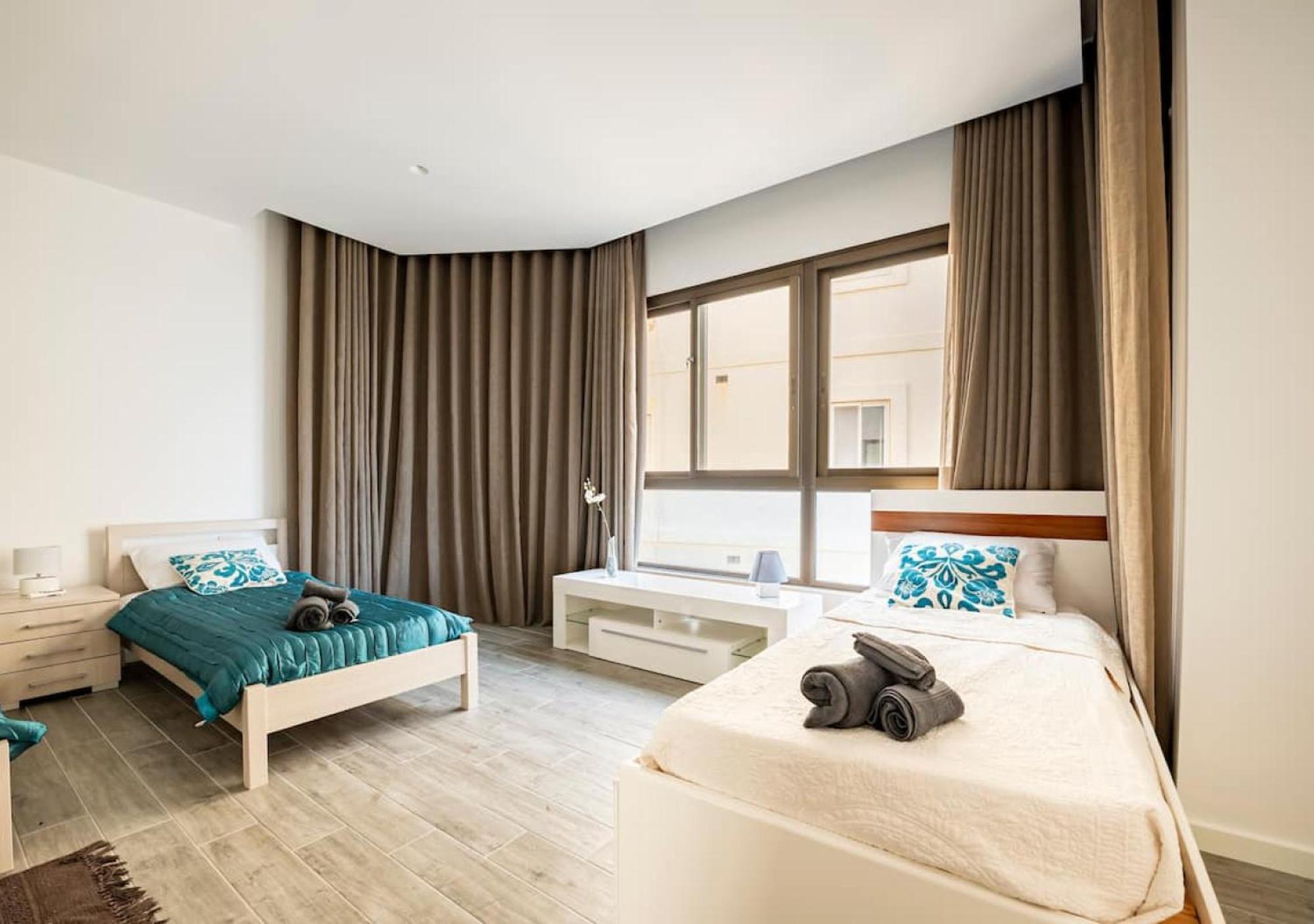 Sea View Luxury Haven Living & 3Bedrooms Seafront Sliema Dış mekan fotoğraf