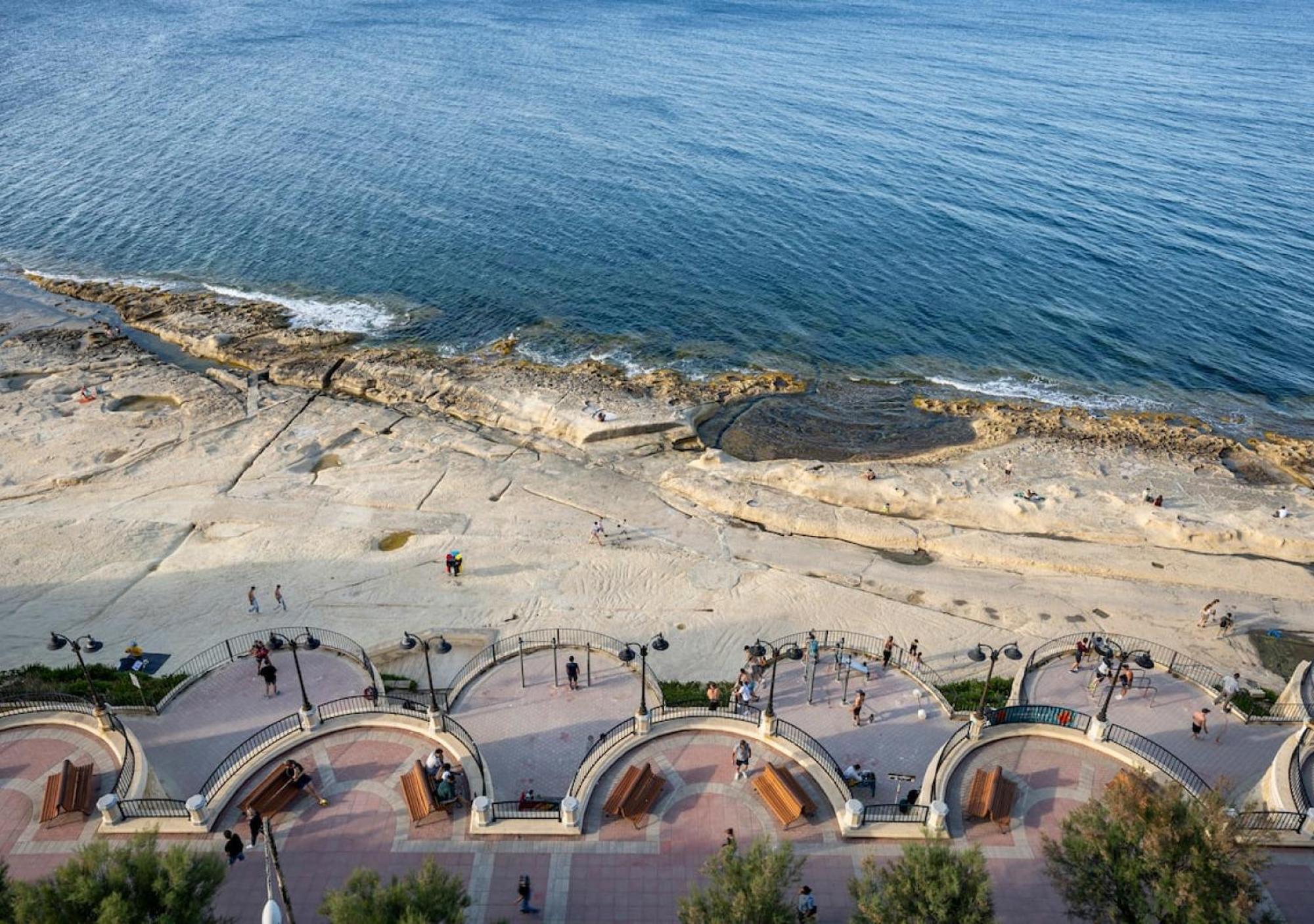 Sea View Luxury Haven Living & 3Bedrooms Seafront Sliema Dış mekan fotoğraf